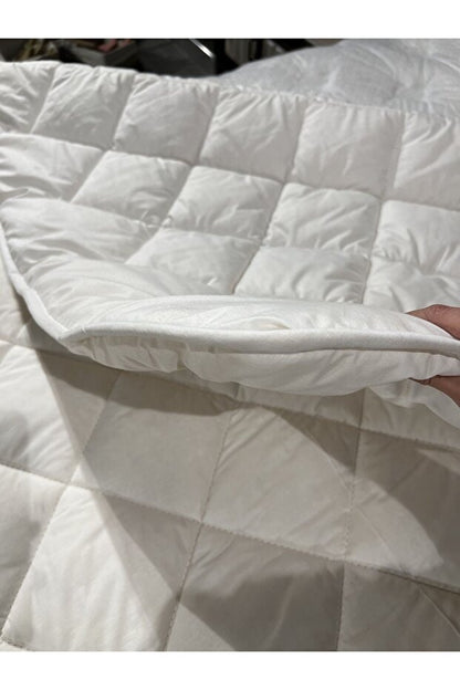 Çift Kişilik Merinos Kuzu Yünü Yorgan(195 x 215 cm) + İki Adet Boncuk Yünü Yastık